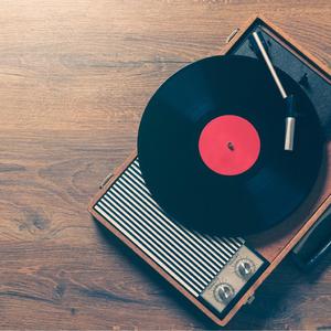 美女露胸无遮挡
