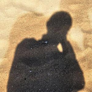 美女露胸无遮挡
